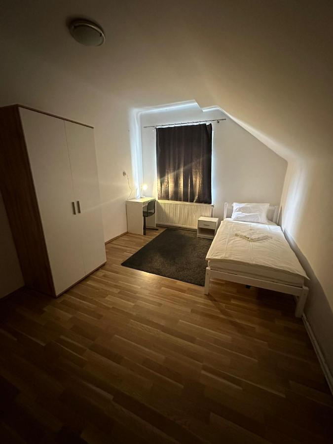 Hostel Adelin Einzelzimmer Vídeň Exteriér fotografie